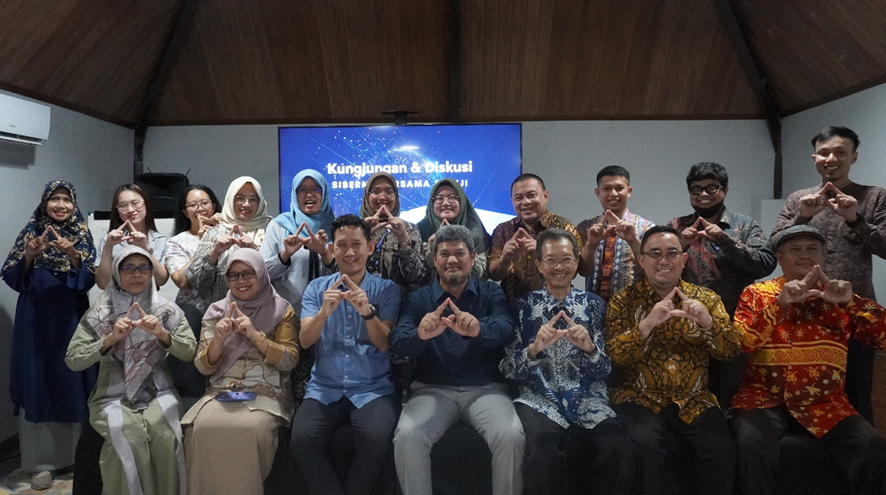 You are currently viewing Silaturahmi dan kunjungan APPJJI ke Universitas Siber Muhammadiyah